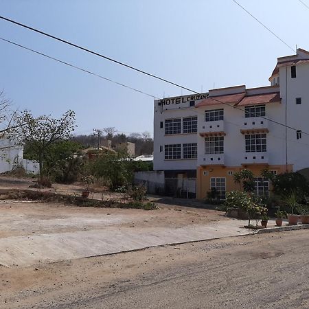 Hotel Cz Santa Cruz Huatulco Bagian luar foto