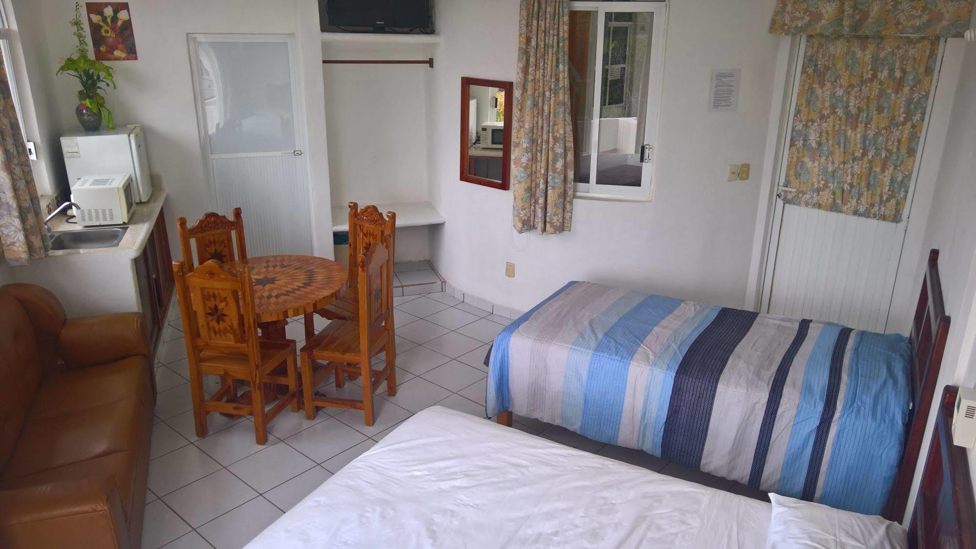 Hotel Cz Santa Cruz Huatulco Bagian luar foto